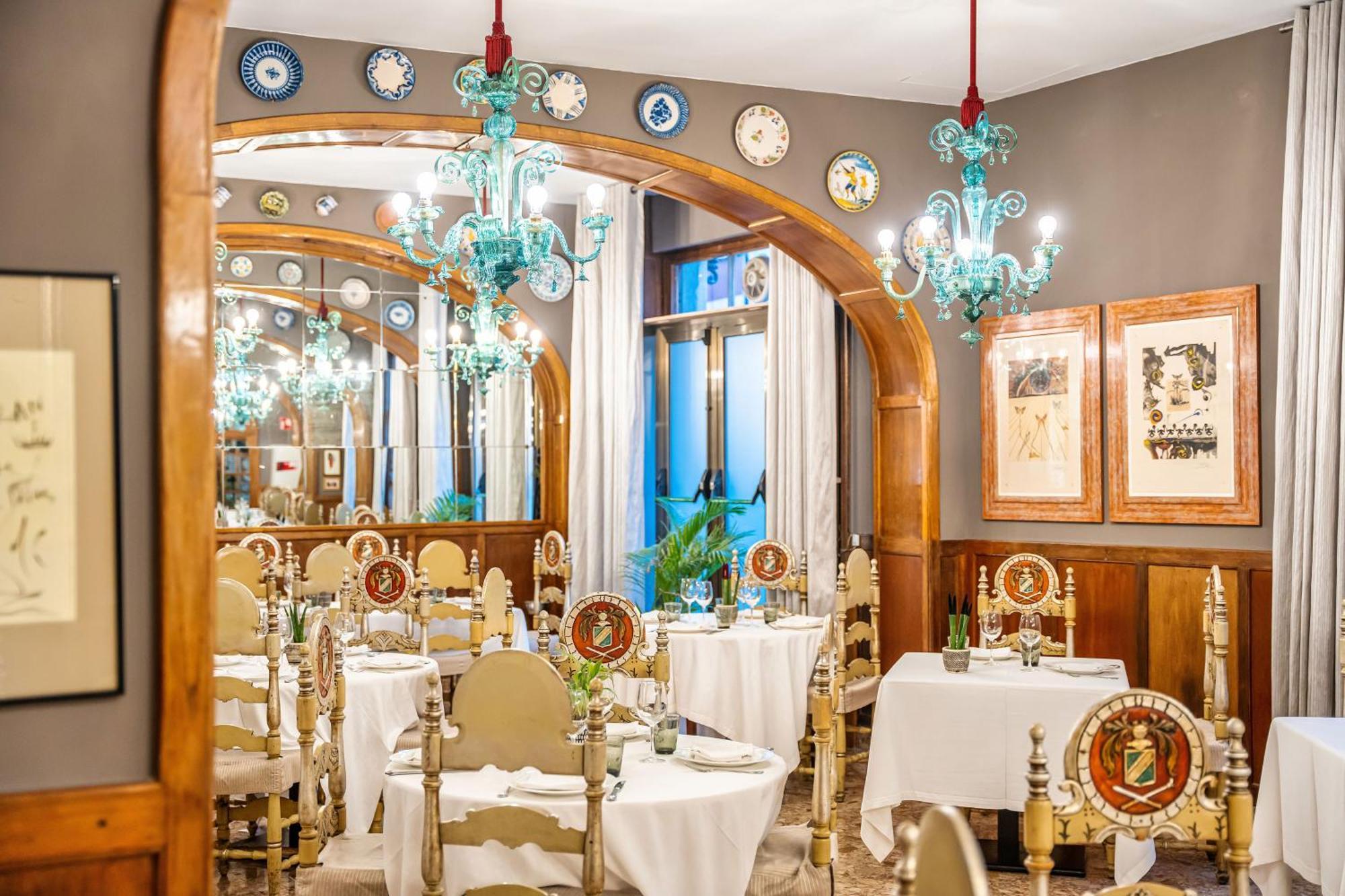 Duran Hotel&Restaurant Figueres  Bagian luar foto